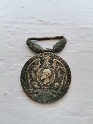 Insigne , monede romanesti din ani 1800, 1887, 1900, 1918, 1924 foto