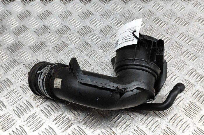 Tub de admisie aer MERCEDES-BENZ C W203 2004 OEM: A2710900629,A2710920496,A2710160181 29793134