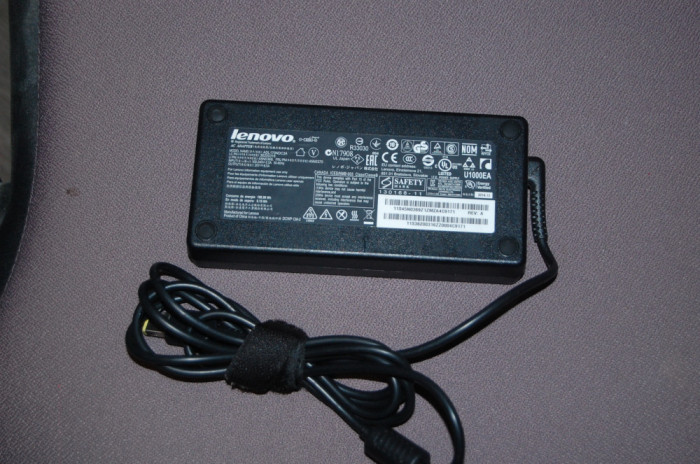 Incarcator laptop LENOVO 20V 170A 8.5A model ADL170NDC3A mufa patrat cu pini