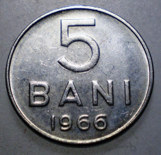 7.680 ROMANIA RSR 5 BANI 1966 foto