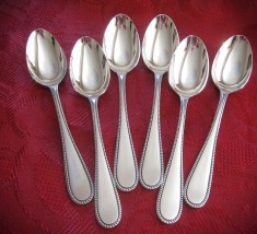 SET LINGURITE ARGINTATE PLACATE CU ARGINT MARCA DEETJEN 14.5 CM