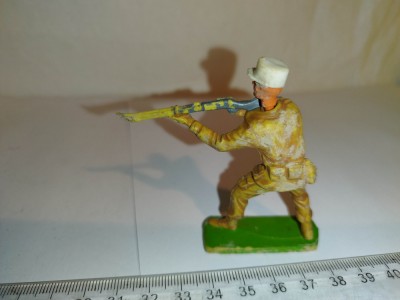 bnk jc Cofalu - soldat din Legiunea Straina cu pusca foto