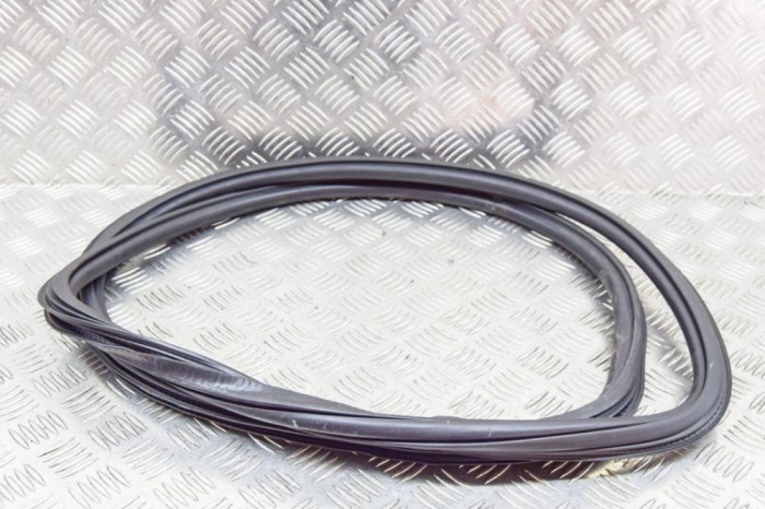 Garnitura ușă dreapta spate AUDI A4 8W2, B9 2016 OEM: 8W5833721,DA08515E | 12030932