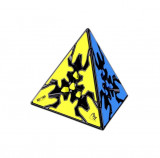 Cumpara ieftin Cub Magic 3x3x3 QiYi Gear Pyraminx Speedcube, Black, 335CUB-1