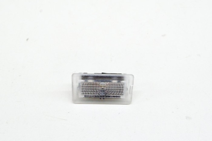 Iluminare interioară TESLA MODEL Y 2020 OEM: 1007151-70-E 13584784