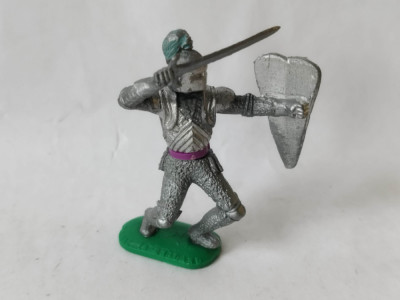 bnk jc Timpo Silver Knight - cavaler pedestru cu sabie foto