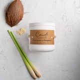 Set lumanare parfumata Nuca de cocos si lemongrass, suport lumanare, accesoriu elegant pentru stins lumanarea si foarfeca de taiat fitil lumanare