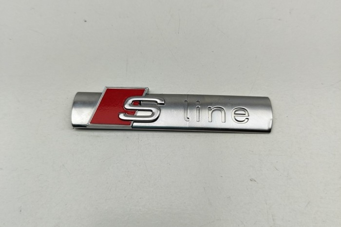 Emblema aripa st&acirc;nga AUDI A6 C8 Avant 4A5 2024 OEM: 8N0853601A 31318140