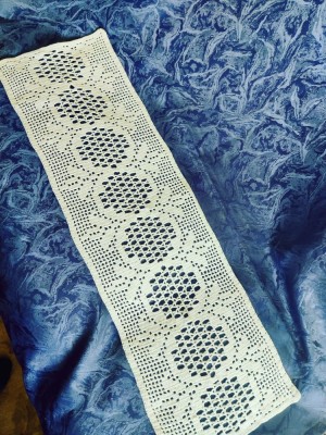 Centru de masă alb, croșetat manual foto