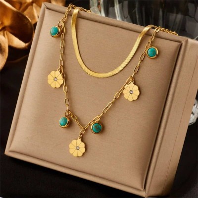 Set Coliere Aurii cu Pandantive Flori si Piatra Turcoaz &amp;ndash; Accesoriu Elegant foto