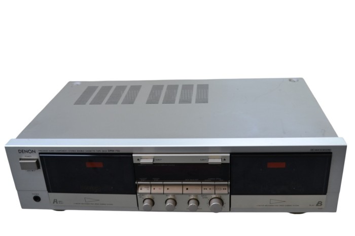 Deck Denon DRW 750