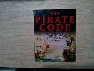 THE PIRATE CODE - Brenda Ralph Lewis - The Lyons Press, 2008, 192 p. foto