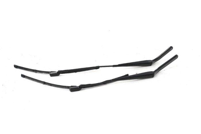 Braț ștergător față BMW X5 E70 2013 OEM: 7294570,61617294569,7294569,61617294570 11299553