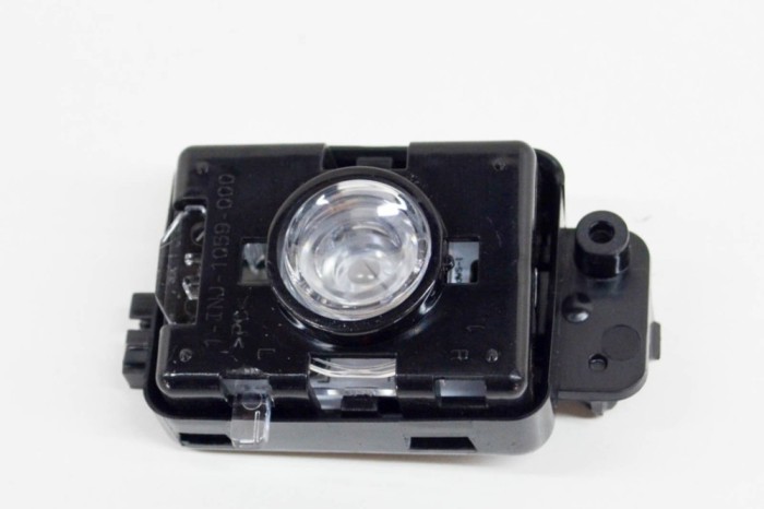 Iluminare interioară TESLA MODEL S 2017 OEM: 1-INJ-1059-000,107243,4294-000 14336824