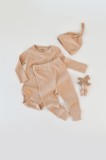 Set 3 piese: body cu maneca lunga, pantaloni lungi si caciulita din bumbac organic si modal - Somon, BabyCosy (Marime: 12-18 Luni)