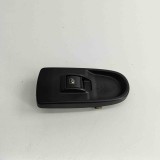 Buton geam ușă dreapta față IVECO DAILY V Furgon/Estate 2013 OEM: 5801484225 29054066
