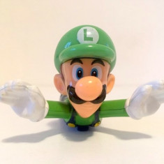 * Figurina Luigi (din Mario), 8.5 cm, plastic, pe 3 rotite