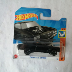 bnk jc Hot Wheels Chevelle SS Express - 2022 Muscle Mania 8/10