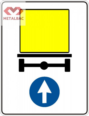 Directia obligatorie pentru vehicule care transporta marfuri periculoase, D16, D17, D18. foto