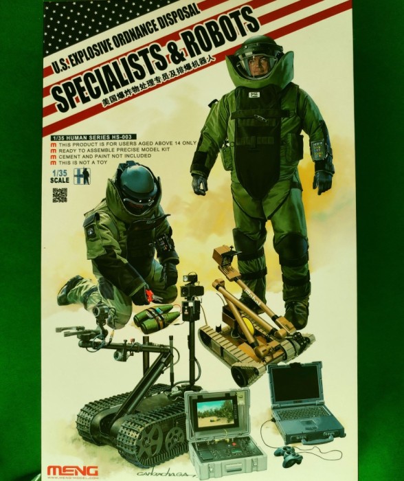 Kit U.S. EXPLOSIVE ORDNANCE DISPOSAL SPECIALISTS &amp; ROBOTS &ndash; INCOMPLET MENG Cod HS-003 1/35 DIORAMA MACHETA FIGURINE ASAMBLARE HOBBY AMERICANI