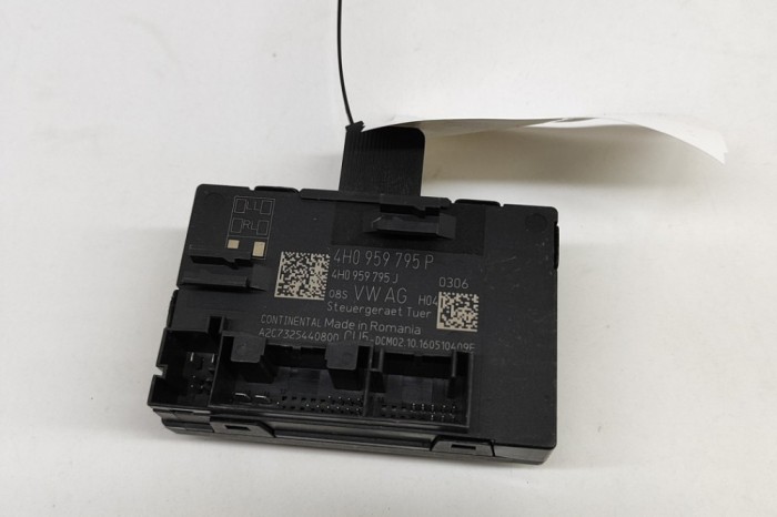 Modul de control ușă st&acirc;nga spate PORSCHE MACAN 95B 2016 OEM: 4H0959795P,4H0.959.795.P,4H0959795J,4H0.959.795.J,A2C7325440800 22297310