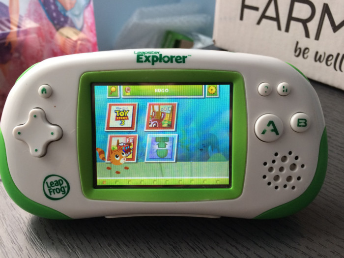 CONSOLA JOCURI LEAPSTER EXPLORER IN FRANCEZA+TOY STORY 3.CITITI DESCRIEREA .