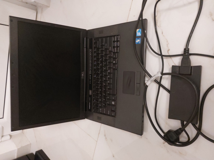 Laptop Rar Dell Vostro 1520 C2D, 4Gb/ 320GB W10 pro livrare gratuita!