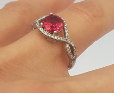 Superb inel vintage din argint si zirconii model fin