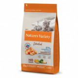 Cumpara ieftin Nature&amp;#039;s Variety Cat Selected No Grain Salmon 1,25 kg