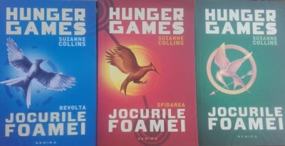 Suzanne Collins - Jocurile foamei, 3 volume foto
