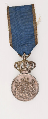 Medalia &amp;bdquo;Serviciul Credinciosu&amp;rdquo; model 1878, clasa a II- a -Superba- foto
