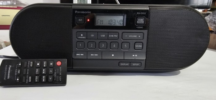Panasonic, portabil cu CD,FM, DAB +SI USB, RX-D552 , FUNCTIONEAZA .