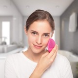 Dispozitiv de curatare a tenului FOREVER LINA mini 2 fucsia