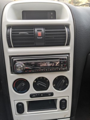 Mp3 Auto JVC KD-G333 4x50W Subwoofer foto