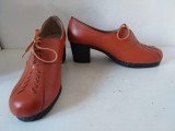Pantofi dama piele, Romania 1976, marca Montana - Noi nepurtati - Marimea 38 - Colectie