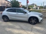 V&acirc;nd Mercedes GLA 200