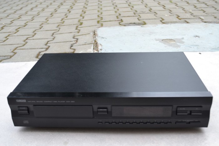 Cd player Yamaha CDX 393