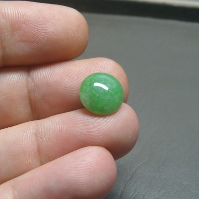 ~ Jad ( Jadeit ) natural - SUPERB - oval 4,90 ct. Certificat de Autenticitate foto