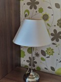 Veioza suport inox, 54.5 cm inaltime, abajur culoare crem deschis