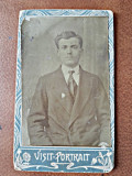 Fotografie tip CDV, barbat cu cravata, perioada interbelica