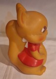 VEVERITA figurina din cauciuc Jucarie Aradeanca anii 1970 varianta culoare
