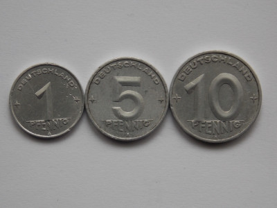 LOT 3 MONEDE DIFERITE - 1,5,10 PFENNIG-RDG -1950 foto