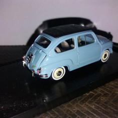 Macheta Fiat 600 transformabile chiusa - 1956 1:43 BRUMM