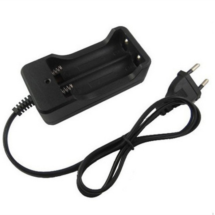 Incarcator Pentru 2 Acumulatori 18650 , Afisare LED , Oprire Automata , Negru