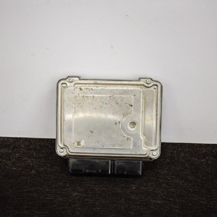 Unitate de control motor AUDI Q3 8U 2014 OEM: 03L906018QH 3423442