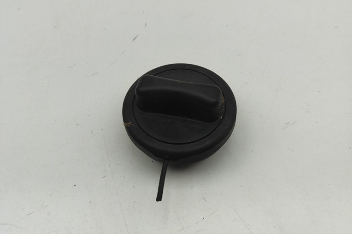 Capac rezervor de combustibil MERCEDES-BENZ CLS C219 2005 OEM: A2204700705 31383870