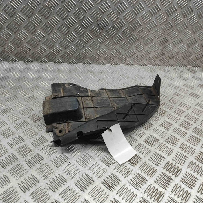 Scut motor st&acirc;nga spate TOYOTA YARIS CROSS MXP_ 2021 OEM: 52592-0D540