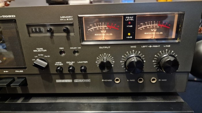 AKAI GX 709D