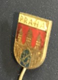 ISGSTR1 Insignă veche tip ac de rever Praha (Praga Cehoslovacie) - stemă emailată