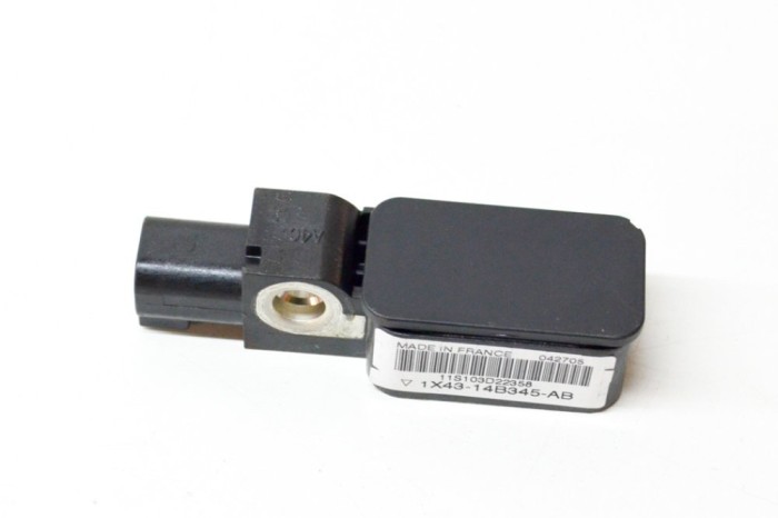Senzor de impact st&acirc;nga spate JAGUAR S-TYPE X200 2005 OEM: 1X43-14B345-AB | 13863511